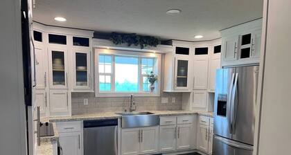 Spacious rural retreat near Ark/Museum