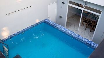 Utomhuspool