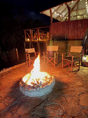 Property grounds - 2 Authentic Bush Cottages (Narok County)