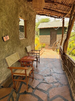 Terrace/patio - 2 Authentic Bush Cottages (Narok County)