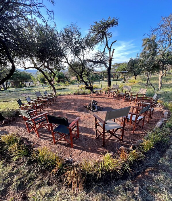 Property grounds - 2 Authentic Bush Cottages (Narok County)