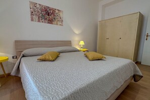 2 bedrooms, bed sheets, wheelchair access - Appartamento Luna 'e Monte (Cala Gonone)