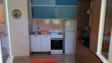 House, Smoking | 2 bedrooms