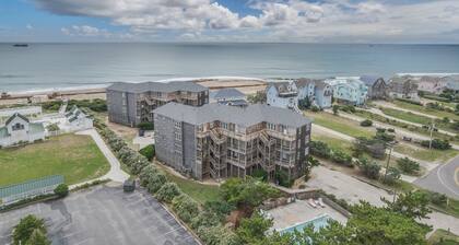 7662- Sea La Vie, | Oceanfront | Island Condominium | Avon | Sleeps 4