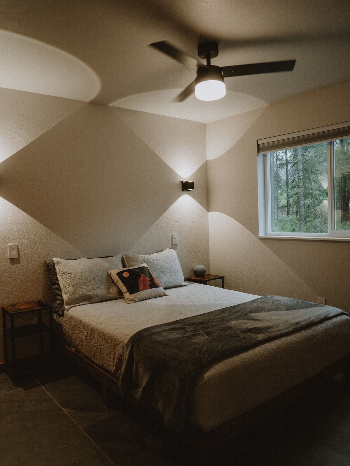 3 bedrooms, travel cot, free WiFi, bed sheets