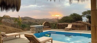 Kūpuna Villas - Bungalow Ohana - Máncora Perú
