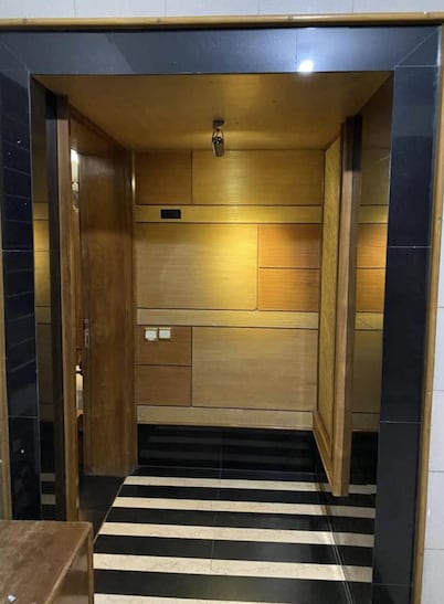 Entire 3 bedroom apartment with 3 parking in Dhaka