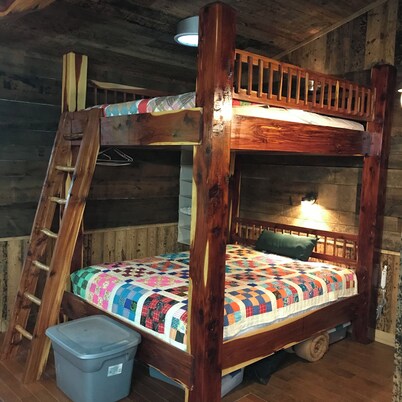 Seclusion at the HIDEOUT on Francis Creek. Come, enjoy the quiet.