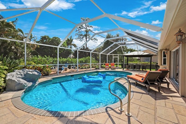 Beheizter Pool