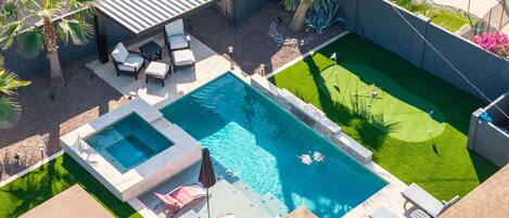 Udendørs pool, opvarmet pool