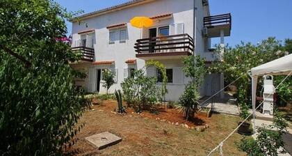 Apartments Nika - With Parking