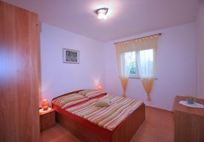 Apartment | 2 bedrooms - Apartments Nika - With Parking (Dobrinj)