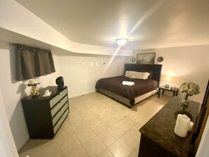 2 bedrooms, iron/ironing board, travel cot, WiFi