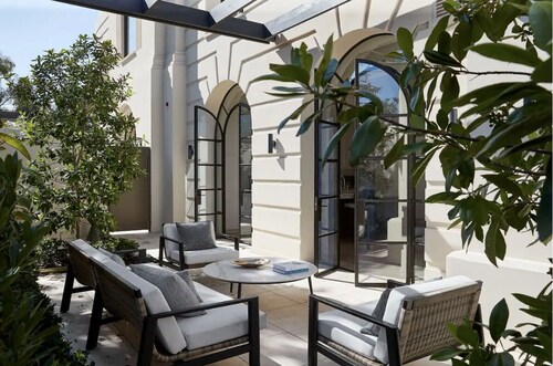 Exquisite Elegance & Luxury Home