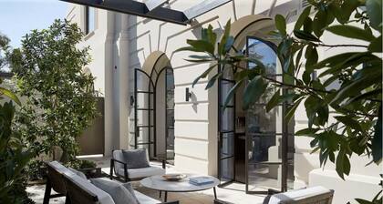 Exquisite Elegance & Luxury Home