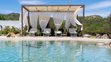 Alberca al aire libre