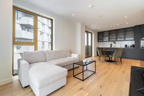 Smart TV, video library