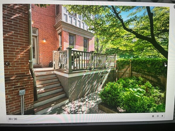 Property grounds - Stylish 4 bed/2.5 bath across coveted Wooster Square. (New Haven)