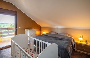 3 chambres, lit parapluie, Wi-Fi gratuit, draps fournis