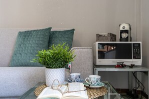 Interior - [SMART FLAT] Apartment whit Private Garage, Free Wi-Fi (Castelletto sopra Ticino)