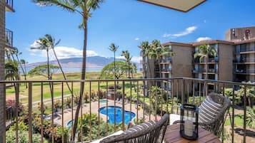 Kondo Mewah | Balkon