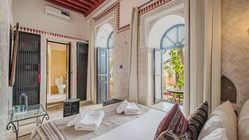 Standard Double or Twin Room | In-room safe, iron/ironing board, free WiFi, bed sheets