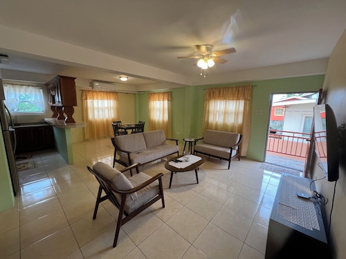 Cozy and Spacious Apartment in Lambeau, Tobago