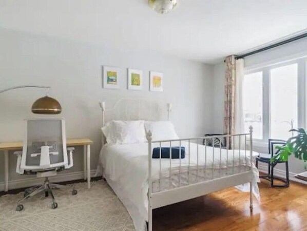 1 bedroom, desk, iron/ironing board, free WiFi