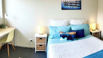 2 bedrooms, desk, iron/ironing board, free WiFi