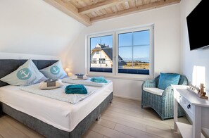 3 bedrooms, iron/ironing board, free WiFi, bed sheets - Holiday Home 'Ankerplatz' with Sea View, Sauna and gas fireplace (Dranske)