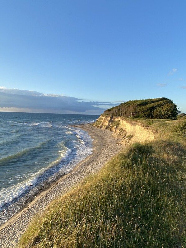 Beach nearby - Holiday Home 'Ankerplatz' with Sea View, Sauna and gas fireplace (Dranske)