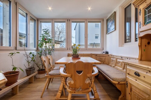 'Ferienwohnung Tannenblick' mit Bergblick, Gemeinschaftsgarten und WLAN