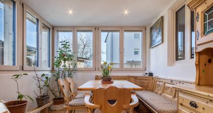 'Ferienwohnung Tannenblick' mit Bergblick, Gemeinschaftsgarten und WLAN