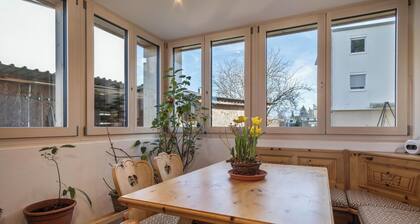 'Ferienwohnung Tannenblick' mit Bergblick, Gemeinschaftsgarten und WLAN