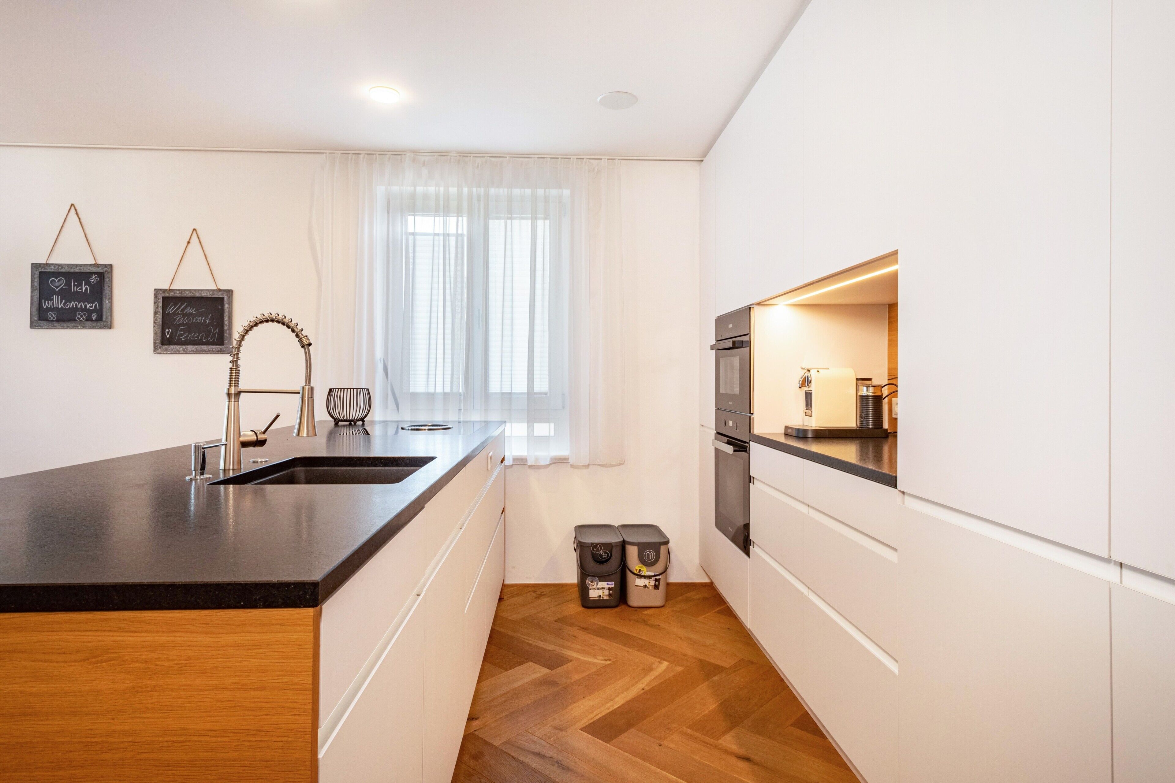 Kühlschrank, Ofen, Herdplatte, Geschirrspüler