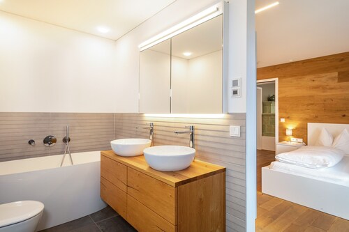 Ferienwohnung 'Lauterach' mit Privatterrasse, Balkon und WLAN