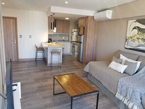 Living area - New, modern and bright. Located in the heart of Mendoza. (Mendoza capital)