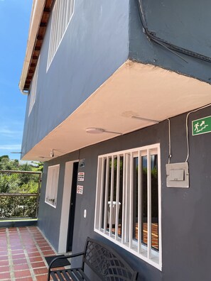 Fachada de la propiedad