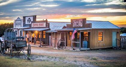 Secluded, family friendly, cabin located on 140 acre wildlife refuge.