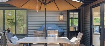 Luxury Hastings Home, Sleeps 18+