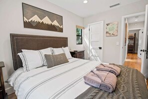 2 bedrooms, WiFi, bed sheets