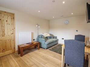 1 bedroom, individually decorated, individually furnished, free WiFi - Hen Blaid (Oswestry)