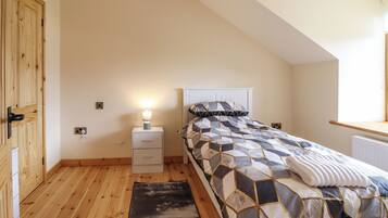 2 soverom, individuelt dekorert og individuelt innredet