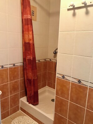 Shower, toilet paper