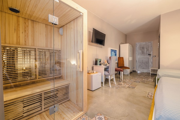 Junior suite | Italiaanse Frette-lakens, luxe beddengoed, donzen dekbedden