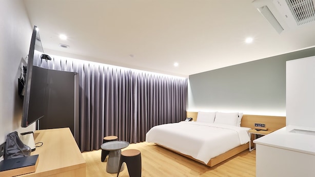 Premium Spa Room | Sengetøy av topp kvalitet, skrivebord, lydisolert og wi-fi (inkludert)