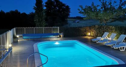 Propriété tout confort pour vacances en famille, piscine et jacuzzi u