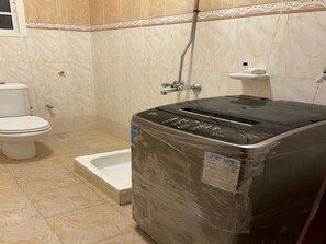 Serviettes fournies, savon