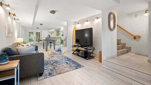 Televisión, futbolito y tenis de mesa 