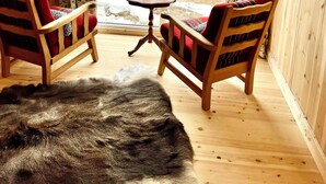 Design Cabin | Individually decorated, individually furnished, bed sheets - Reinheimen Lodge (Skjaak)